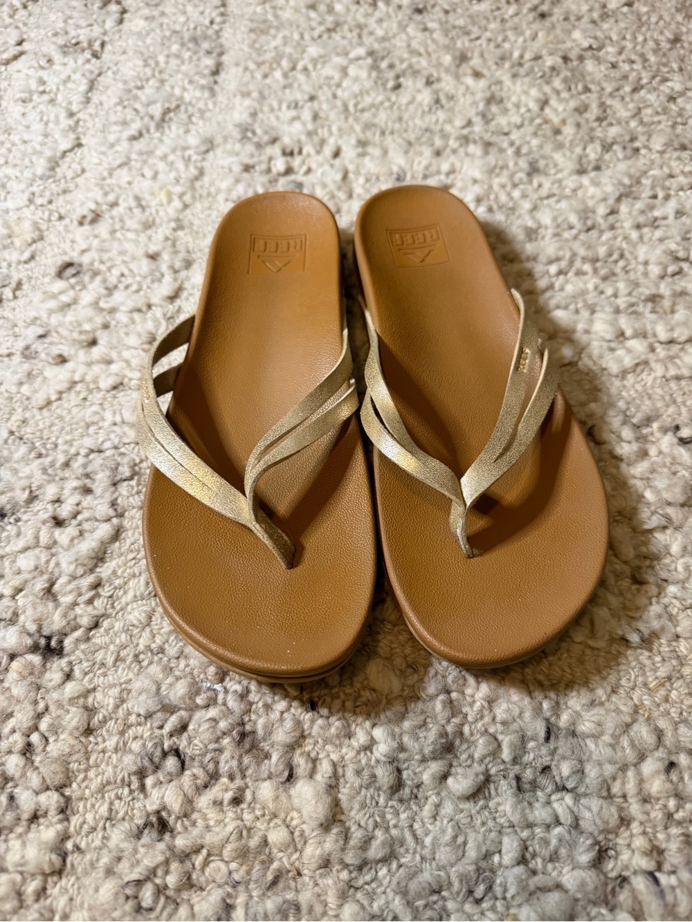 Reef Women’s Metallic Gold Strappy Sandals